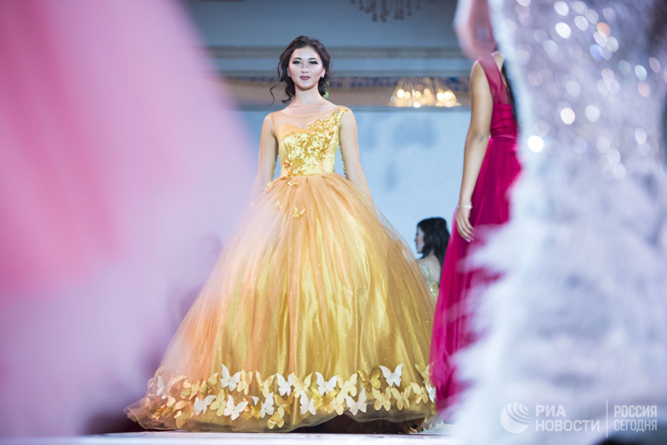 Участница конкурса красоты Красавица Кыргызстана в Бишкеке