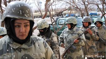 Женщины в афганских силах безопасности в Герате, вблизи границы с Туркменией