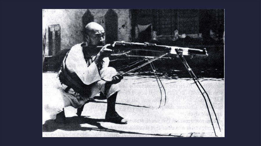 Китайский стрелок-мусульманин на тренировке. Фото © Wikipedia